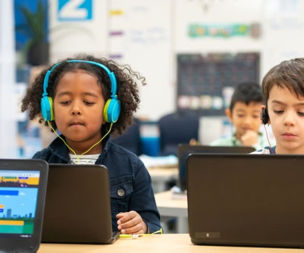 Mental Health First Aid: Supporting Parents and Students in the Digital Age