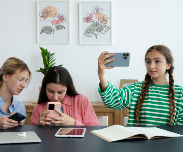 5 Ways Teens Can Manage Screen Time | Safe4Sure